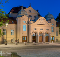 fileadmin/roha/images_galerie/orte_landschaft/Bad_Reichenhall/BAD-REI-KURH-NA-0005-D-roha-Bad-Reichenhall-Altes-Kurhaus-Nacht.png