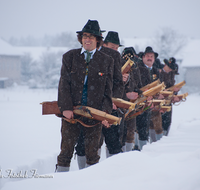 fileadmin/roha/images_galerie/brauchtum/Weihnachten-Boeller/BR-WEIH-BOELL-WEIL-EICH-0011-D-R-roha-Brauchtum-Weihnachten-Boeller-Schuetze-Weildorf-Eichham-Teisendorf.png