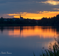 fileadmin/roha/images_galerie/orte_landschaft/Saaldorf/SO-UN-ABTSD-0003-2020-1306-2137-D-roha-Sonnenuntergang-Abtsdorfer-See.png