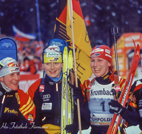 fileadmin/roha/images_galerie/Freizeit-Sport/Biathlon/SPO-BIATH-0000-2002-01-17-Ruhpolding-Biathlon-5031-Sport-Biathlon-Ruhpolding-Disl-Apel-Wilhelm-Zellner.png