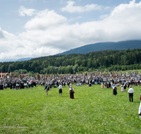 fileadmin/roha/images_galerie/orte_landschaft/Teisendorf/Gaufest-GauverbandI-Freitag14.-Sonntag23.Juli2023/BR-GAUFEST-TEIS-2023-3-1050-02-D-roha-Tracht-Gaufest-Teisendorf.png