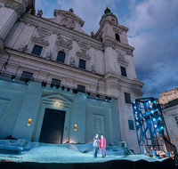 fileadmin/roha/images_galerie/orte_landschaft/Salzburg/Jedermann/2023/SA-KU-JEDERM-2023-2134-D-M-roha-Salzburg-Festspiele-Jedermann-Theater-Dom.png