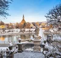 fileadmin/roha/images_galerie/orte_landschaft/Laufen/LAUF-STEG-0026-D-roha-Laufen-Salzach-Stiftskirche-Europa-Steg-Winter.png