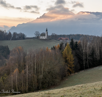 fileadmin/roha/images_galerie/orte_landschaft/Piding/SON-AU-JOH-0002-0746-01-D-roha-Sonnenaufgang-Piding-Johannishoegl-Untersberg-Neubichler-Alm.png