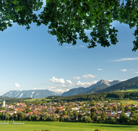 fileadmin/roha/images_galerie/orte_landschaft/Teisendorf/TEI-NORD-WEST-PAN-0019-D-roha-Teisendorf-Untersberg-Fuderheuberg-Hochstaufen-Teisenberg.png