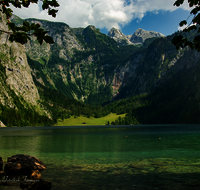 fileadmin/roha/images_galerie/orte_landschaft/Berchtesgaden/Koenigssee/BGD-KOE-OBERS-0021-14-D-ADH-roha-Berchtesgaden-Obersee-Koenigssee-Bootshuette.png