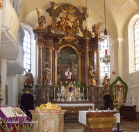 fileadmin/roha/images_galerie/brauchtum/Ostern/KKKM-TEIS-KIR-0056-01-02-D-roha-Kirche-Teisendorf-Hochaltar-Oelberg-Jesus-Kulissenaltar.png