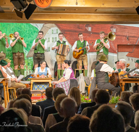 fileadmin/roha/images_galerie/orte_landschaft/Piding/Piding-Feste-Theater-usw/PID-FRUEHJ-2024-2039-D-roha-Piding-Fruehjahrssingen-Altwirt.png