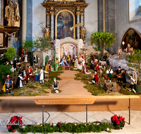 fileadmin/roha/images_galerie/brauchtum/Weihnachten-Krippen/BR-WEIH-KRI-LAUF-0018-D-roha-Brauchtum-Weihnachten-Barock-Krippe-Laufen-Stiftskirche.png