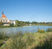 fileadmin/roha/images_galerie/orte_landschaft/Laufen/LAUF-SALZACH-0001-02-01-D-roha-Laufen-Salzach-Stiftskirche.png