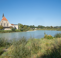 fileadmin/roha/images_galerie/orte_landschaft/Laufen/LAUF-SALZACH-0001-02-01-D-roha-Laufen-Salzach-Stiftskirche.png