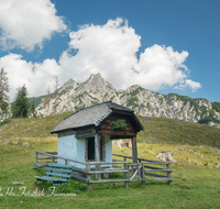 fileadmin/roha/images_galerie/orte_landschaft/Lofer-Kirchental-Wildenthal-Unken/LOFER-LIZTL-KAP-0001-D-roha-Lofer-Weissbach-Litzlalm-Aibl-Kapelle-Reiter-Alpe.png