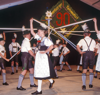 fileadmin/roha/Gautrachtenfest/Bilderglalerie/Teisendorf-Trachtenverein-1997-Fest-0204.png