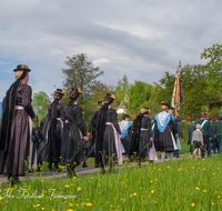 fileadmin/roha/images_galerie/brauchtum/Tracht/Trachtenwallfahrt_Raiten/BR-TRACH-WALL-RAI-0033-D-roha-Tracht-Trachtenwallfahrt-Raiten-Chiemgau-Alpenverband-Blumenwiese.png