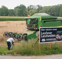 fileadmin/roha/images_galerie/Menschen/MEN-FOTOGR-MAEHDR-0001-D-roha-Menschen-Fotograf-Kameramann-Landweizen-Maehdrescher-Wieninger.png