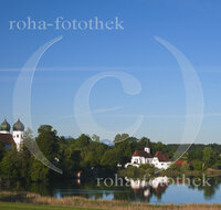 fileadmin/roha/images_galerie/orte_landschaft/Seeon-Seebruck/SEEON-KLO-0009-D-roha-Seeon-Seebruck-Kloster-Klostersee.jpg