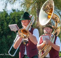 fileadmin/roha/images_galerie/orte_landschaft/Anger/Anger-Trachten-Musik-Fest/BR-FEST-ANG-MUS-TRACH-2018-08-19-0941-0-08-D-roha-Brauchtum-Fest-Anger-Trachtenverein-Musikkapelle-Thundorf-Strass.png