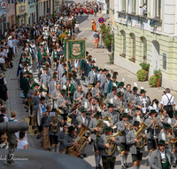 fileadmin/roha/Gautrachtenfest/Bilderglalerie/Gaufest-2023/Festsonntag/BR-GAUFEST-TEIS-2023-3-1135-03-1-D-roha-Tracht-Gaufest-Teisendorf.png