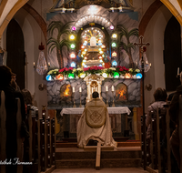 fileadmin/roha/images_galerie/brauchtum/Ostern/Herrengraeber/BR-HEILIGGR-ULRI-0017-M-D-roha-Brauchtum-Ostern-Heilig-Grab-Ulrichshoegl-Ainring-Kirche.png