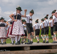 fileadmin/roha/images_galerie/brauchtum/Maibaum/Anger-Hoeglwoerth/BR-MAIB-ANG-2017-1344-02-D-roha-Brauchtum-Maibaum-Anger-Trachten-Kinder-Jugend-Auftanz.png