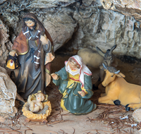 fileadmin/roha/images_galerie/brauchtum/Weihnachten-Krippen/BR-WEIH-KRI-0051-D-roha-Brauchtum-Weihnachten-Krippe-Maria-Josef-Jesuskind.png