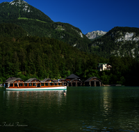 fileadmin/roha/images_galerie/orte_landschaft/Berchtesgaden/Koenigssee/BGD-KOE-SEELAEN-0001-11-D-roha-Berchtesgaden-Koenigssee-Seelaende-Bootshuette.png