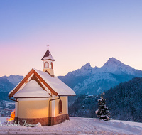 fileadmin/roha/images_galerie/kirche_religion/Berchtesgaden/BGD-KIRCHL-KAP-0017-D-roha-Berchtesgaden-Kirchleitn-Kapelle-Winter-Schnee-Watzmann.png