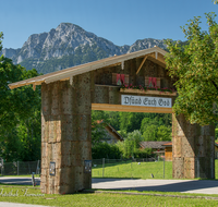 fileadmin/roha/images_galerie/orte_landschaft/Anger/Anger-Trachten-Musik-Fest/BR-FEST-ANG-MUS-TRACH-2018-07-01-0953-D-roha-Brauchtum-Fest-Bogen-Anger.png