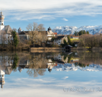 fileadmin/roha/images_galerie/Hintergrund-Download/1280x1024/AN-HOE-0051-0-03-D-roha-Anger-Hoeglwoerth-See-Wasser-Untersberg.png