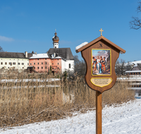 fileadmin/roha/images_galerie/kirche_religion/Anger/Hoeglwoerth-Kreuzweg/KKKM-ANG-HOEGLW-KR-10-0002-D-roha-Kreuzweg-Station-Anger-Hoeglwoerth-Kloster.png