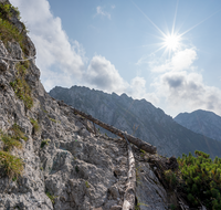 fileadmin/roha/images_galerie/orte_landschaft/Piding/PID-HOCHST-0001-01-D-roha-Piding-Hochstaufen-Weg-Sonne-Stimmung.png