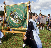 fileadmin/roha/Gautrachtenfest/Bilderglalerie/Teisendorf-Trachtenverein-1997-A-Fest-Vorspann-0018.png