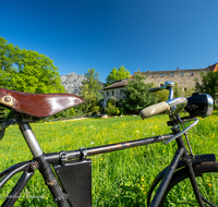 fileadmin/roha/images_galerie/Freizeit-Sport/Mountainbike-Radfahren/BAD-REI-GRUT-0024-D-roha-Bad-Reichenhall-Burg-Gruttenstein-Fahrrad.png