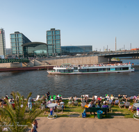 fileadmin/roha/images_galerie/orte_landschaft/Berlin/BERL-BAHNH-0006-D-roha-Berlin-Bahnhof-Spree.png