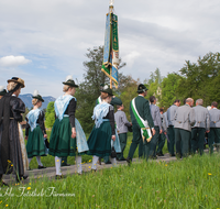 fileadmin/roha/images_galerie/brauchtum/Tracht/Trachtenwallfahrt_Raiten/BR-TRACH-WALL-RAI-0031-D-roha-Tracht-Trachtenwallfahrt-Raiten-Chiemgau-Alpenverband-Blumenwiese.png