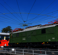 fileadmin/roha/images_galerie/orte_landschaft/Freilassing/Freilassing-Lokwelt/FREIL-LOKW-DRE-2024-1-1039-D-roha-Freilassing-Lokwelt-Eisenbahn-Drehscheibe-Lokschuppen.png