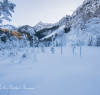 fileadmin/roha/images_galerie/orte_landschaft/Inzell/INZ-FRILL-WI-0010-D-roha-Inzell-Frillensee-Winter-Eis-Schnee.png