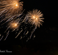 fileadmin/roha/images_galerie/brauchtum/Feuerwerk/MU-KL-PHIL-THUMS-2019-2209-06-D-roha-Musik-klassisch-Philharmonie-Bad-Reichenhall-Thumsee-brennt-Feuerwerk.png