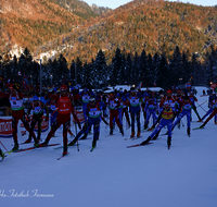 fileadmin/roha/images_galerie/Freizeit-Sport/Biathlon/SPO-BIATH-0035-D-roha-Sport-Biathlon-Ruhpolding-2010-Massenstart.png