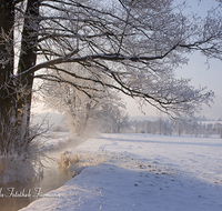 fileadmin/roha/images_galerie/Winter/STIM-TEI-KARL-WI-0002-1-D-roha-Stimmung-Winter-Sonnenaufgang-Teisendorf-Karlsbach.png