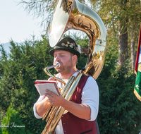 fileadmin/roha/images_galerie/musik/Blasmusik/BR-FEST-ANG-MUS-TRACH-2018-08-19-0941-0-09-D-roha-Brauchtum-Fest-Anger-Trachtenverein-Musikkapelle-Thundorf-Strass.png