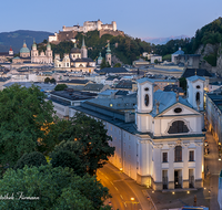 fileadmin/roha/reportagen/Salzburg-Nacht-Festung-Muelln/SA-ALTST-NACHT-0011-03-D-roha-Salzburg-Altstadt-Nacht-Panorama-Festung-Hohensalzburg.png