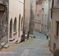 fileadmin/roha/images_galerie/orte_landschaft/Salzburg/Steingasse/SA-STEING-0012-D-roha-Salzburg-Steingasse-Kopfsteinpflaster.png