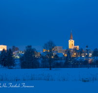 fileadmin/roha/images_galerie/orte_landschaft/Teisendorf/TEI-SUED-OST-WI-NA-0002-D-roha-Teisendorf-Sued-Ost-Winter-Schnee-Nacht.png