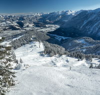 fileadmin/roha/images_galerie/orte_landschaft/Berchtesgaden/Rossfeld-Goell/BGD-ROSSF-SALZK-0002-D-roha-Berchtesgaden-Rossfeld-Salzkammergut-Winter.png