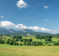 fileadmin/roha/images_galerie/orte_landschaft/Anger/Anger/Anger-Landschaft/LANDS-TEIS-VACH-0006-D-roha-Landschaft-Teisendorf-Anger-Vachenlueg-Hochstaufen.png