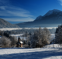 fileadmin/roha/images_galerie/orte_landschaft/Inzell/INZ-WIEN-WI-0001-D-roha-Inzell-Wien-Kapelle-Zwiesel-Winter.png