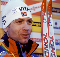 fileadmin/roha/images_galerie/Freizeit-Sport/Biathlon/2003-Biathlon/SPO-BIATH-0002-2003-01-15-roha-Sport-Biathlon-Ruhpolding-Sport-Biathlon-Ruhpolding-5054-bjoerndalen.png