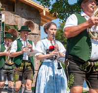 fileadmin/roha/images_galerie/musik/Blasmusik/Piding/BR-FEST-ANG-MUS-TRACH-2018-08-19-1153-08-D-roha-Brauchtum-Fest-Anger-Trachtenverein-Musikkapelle-Piding.png