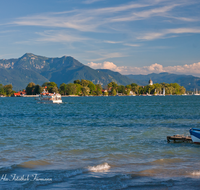 fileadmin/roha/images_galerie/orte_landschaft/Chiemsee/CHIE-FRAU-SEG-0015-D-roha-Chiemsee-Fraueninsel-Schifffahrt.png